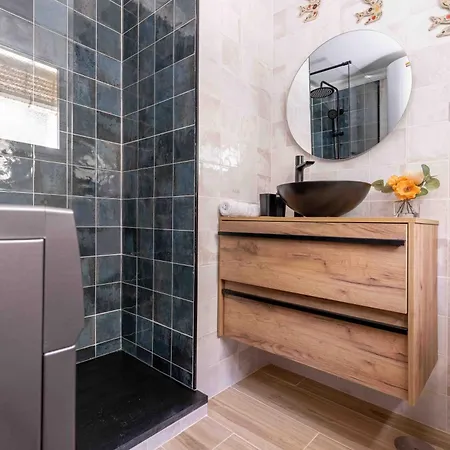 New Boliches 2nd Line With Parking Lejlighed